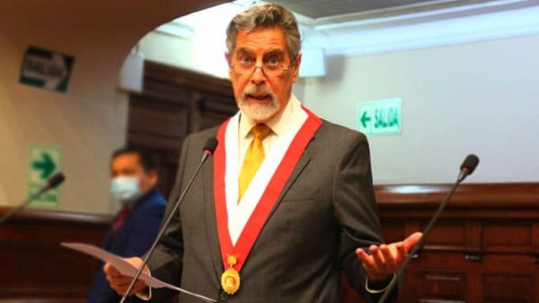 El Congreso de Peru nombro a Francisco Sagasti como nuevo presidente