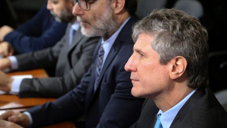 amado boudou el 7 de agosto de 2018 cuando fue condenado a 5 anos y 10 meses de prision 642532