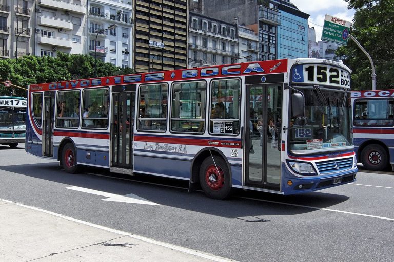 1200px Buenos Aires Colectivo 152 120209 111934