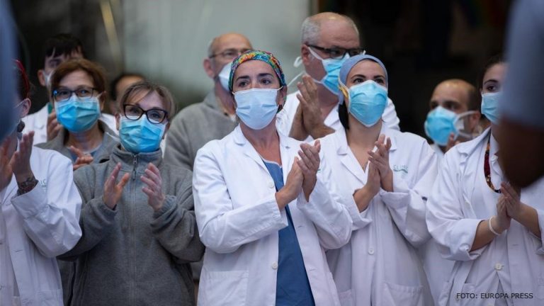 Salud Foto Medicos 1200x675 1