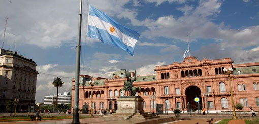 casa rosada bandera 510 245
