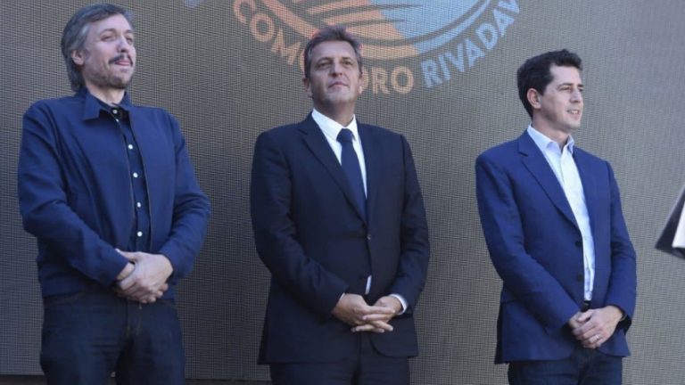 sergio massa junto a eduardo wado de pedro mariano arcioni y maximo kirchner 1317276