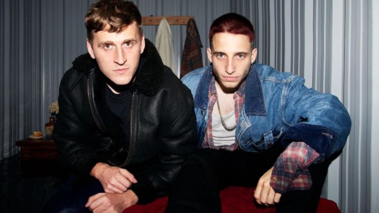 62acb04639a61 900