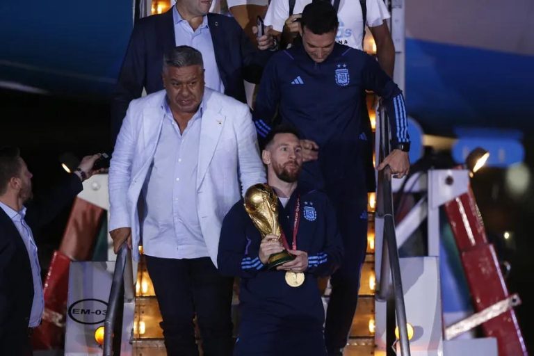 Messi Tapia Scaloni Copa Mundial