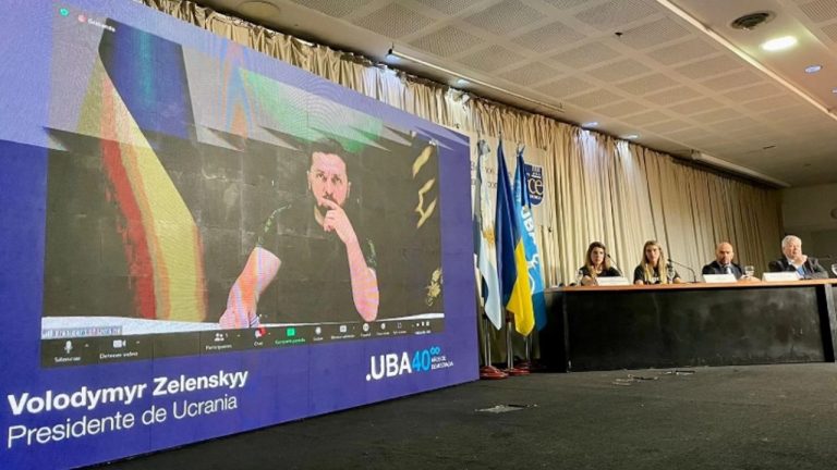 volodimir zelensky participo de una teleconferencia con estudiantes de la uba 1603727