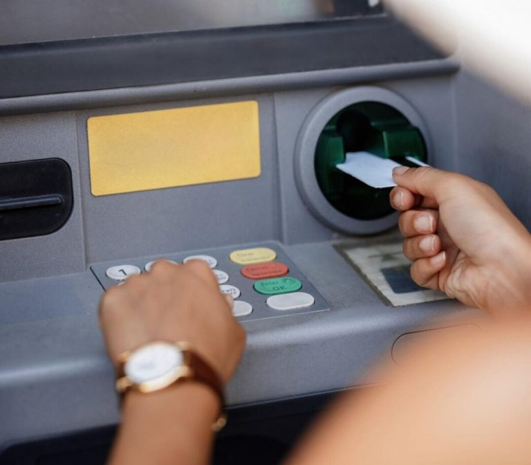 111329 feriado bancario