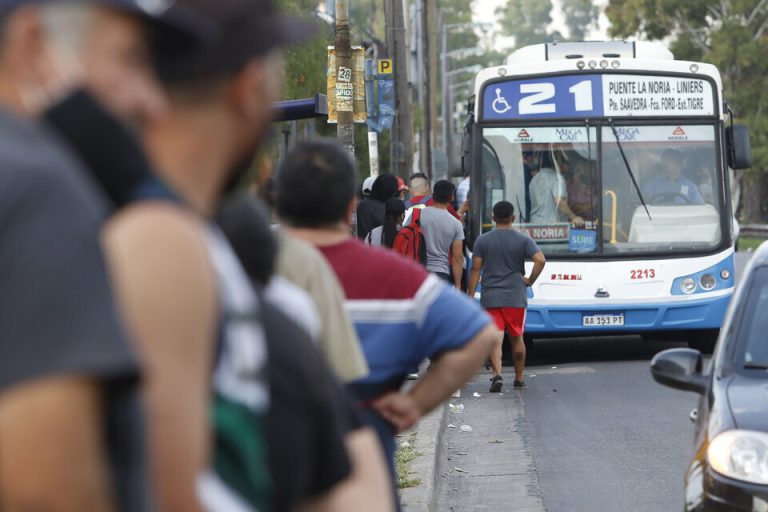 813541 808881 708935 49936 colectivos 2520imagen 2520de 2520leandro 2520tey 0