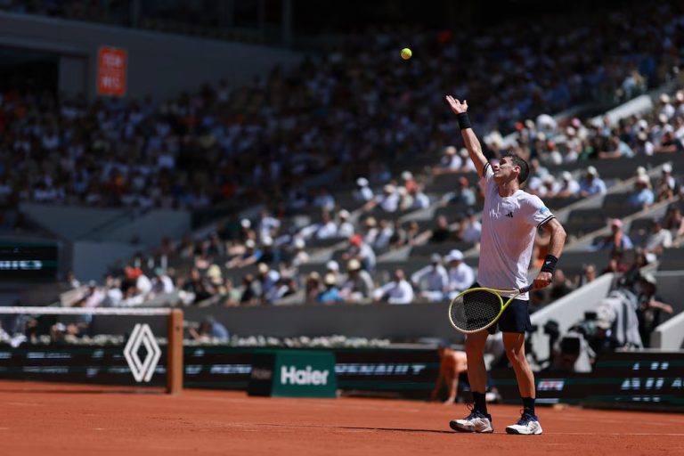 Batacazo histórico en Roland Garros: Juan Manuel Cerúndolo eliminó al número 1 del mundo, Jannik Sinner 1 6px4orwbnzhavbzkwrcb5ott6a