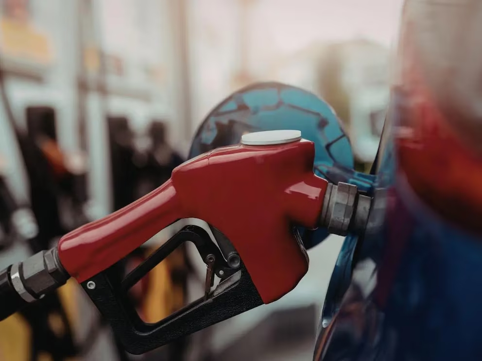 ¿Puede bajar la nafta en Argentina? Crece la expectativa por una reducción en los surtidores tras la caída del petróleo 1 piimt7rbjffh5c4pspdfcwg5jm