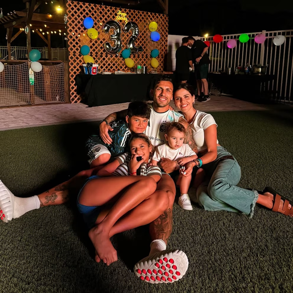 La emotiva sorpresa que Camila Galante y sus hijos le prepararon a Leandro Paredes tras el Mundial 2 ridpjgawt5ezdhogpvqvsfjbr4