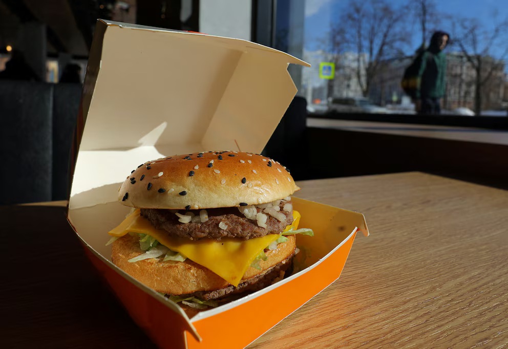 Se actualizó el Índice Big Mac de The Economist: qué revela sobre el dólar y la posición de la Argentina 2