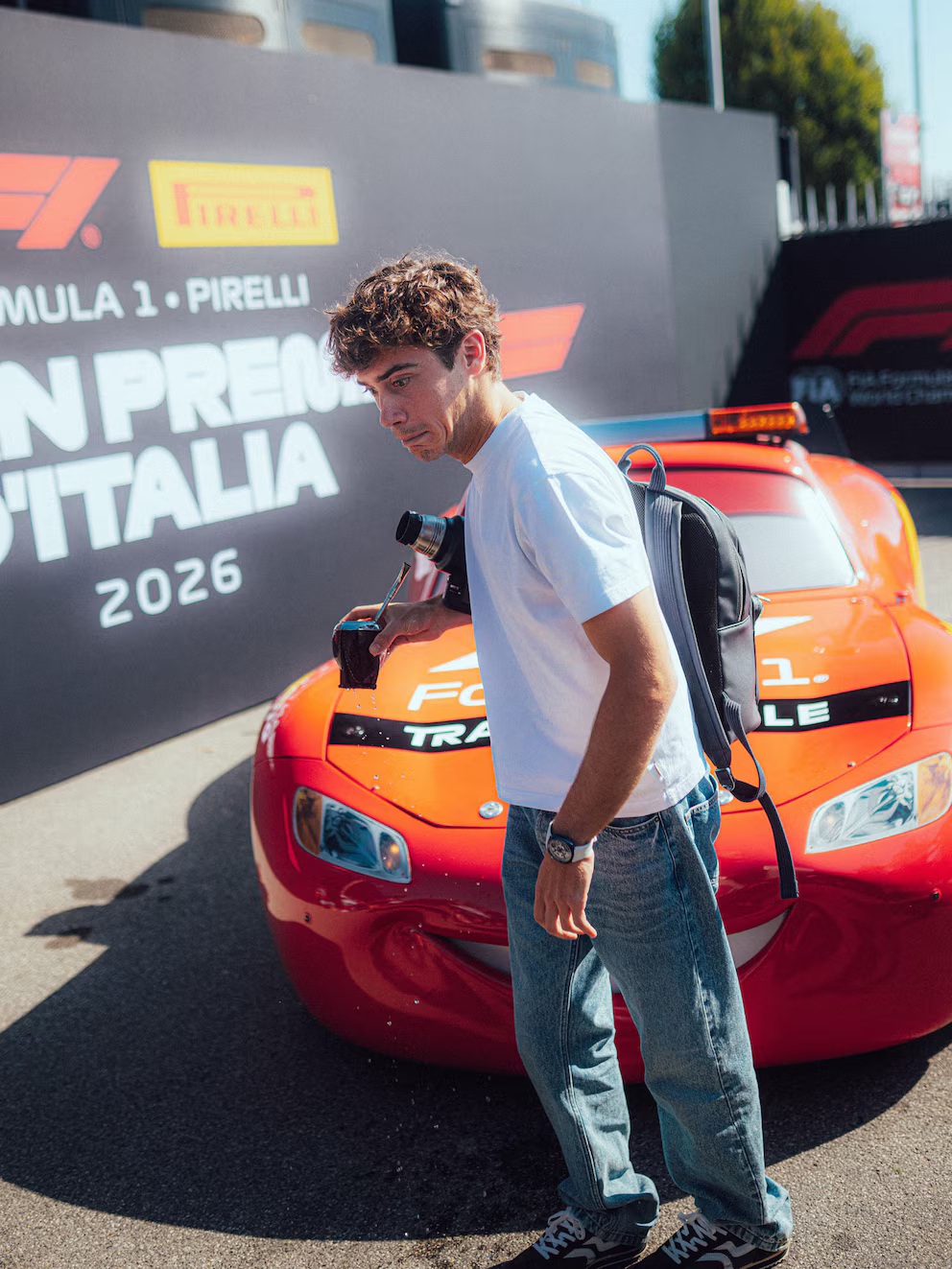 El divertido blooper de Franco Colapinto al encontrarse con el “Rayo McQueen” que acompañará al Gran Premio de Italia 1 kgj35kqj3ja2fpm54gwcyr7chq