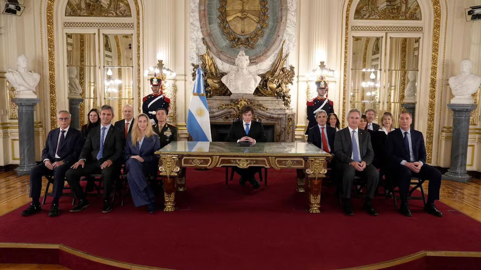Malvinas: una base antártica, satélites y un nuevo proyecto de ley, el otro lado de los anuncios de Milei 2